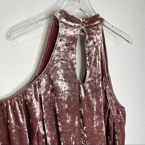 NWOT American Eagle Velvet Cold Shoulder Top - Picture 5 of 5